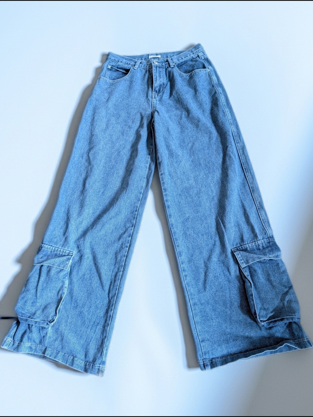 Forever 21 Wide Leg Cargo Jeans – Light Wash Baggy Y2K Streetwear - Picture 2 of 6